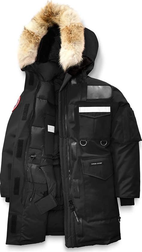 canada goose resolute parka fake